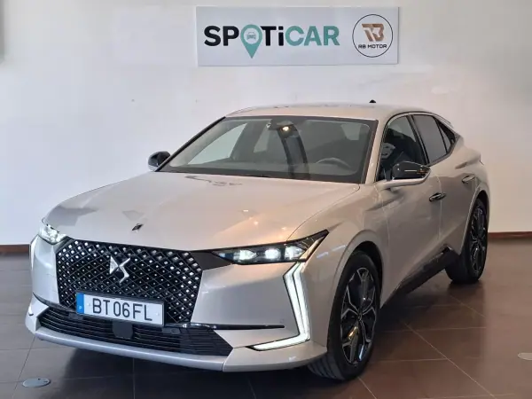 DS DS4 DS 4 Hybrid 136 Automático ETOILE 2025 Híbrido (Gasolina)