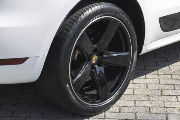 Porsche Macan 2018 - 51990 EUR, 89600 km - AUTO.MOTO.pt - 89600km - foto 34 de 40