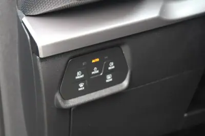 SEAT Leon ST 2022 - 19990 EUR, 183500 km - AUTO.MOTO.pt - 183500km - foto 20 de 29