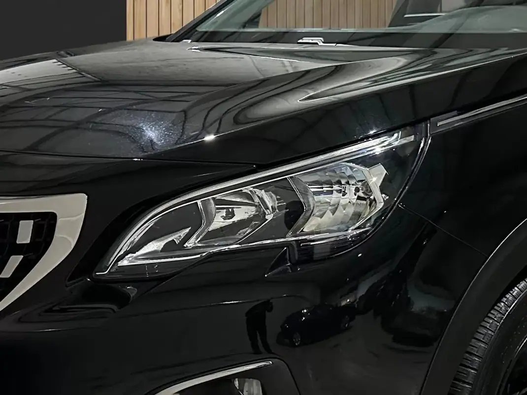 Peugeot 3008 2016 - 13800 EUR, 207000 km - AUTO.MOTO.pt - 207000km - foto 5 de 16