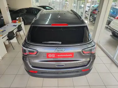 Jeep Compass 2018 - 17250 EUR, 110000 km - AUTO.MOTO.pt - 110000km - foto 10 de 34