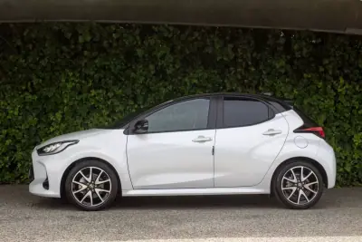 Toyota Yaris 2021 - 22900 EUR, 16000 km - AUTO.MOTO.pt - 16000km - foto 7 de 17