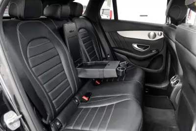 Mercedes-Benz GLC 250 2017 - 36990 EUR, 179000 km - AUTO.MOTO.pt - 179000km - foto 16 de 29
