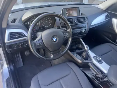 BMW 120 2013 - 13900 EUR, 190000 km - AUTO.MOTO.pt - 190000km - foto 26 de 50