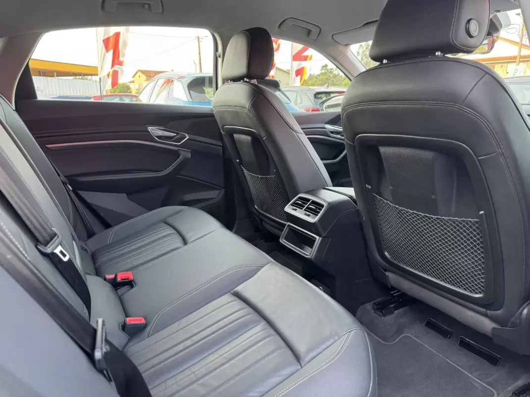 Audi e-tron Sportback 2020 - 28900 EUR, 102000 km - AUTO.MOTO.pt - 102000km - foto 19 de 54