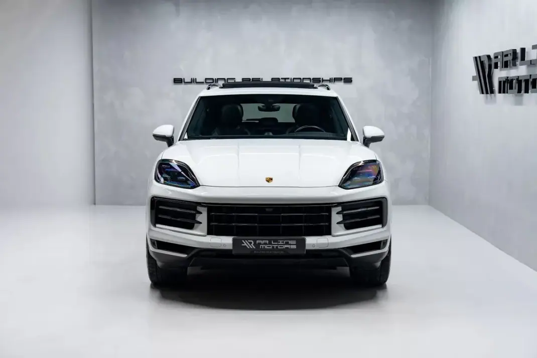 Porsche Cayenne 2024 - 97950 EUR, 32000 km - AUTO.MOTO.pt - 32000km - foto 5 de 55