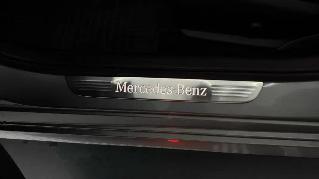 Mercedes-Benz C 220 2015 - 23490 EUR, 242329 km - 242329km - foto 28 de 33