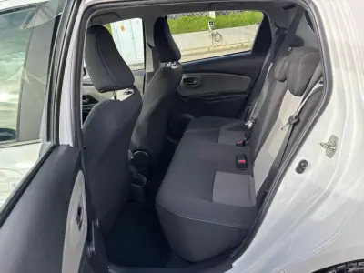 Toyota Yaris 2018 - 18490 EUR, 135785 km - AUTO.MOTO.pt - 135785km - foto 12 de 14