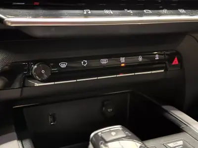 Citroën C5 Aircross 2021 - 20990 EUR, 155900 km - AUTO.MOTO.pt - 155900km - foto 29 de 37