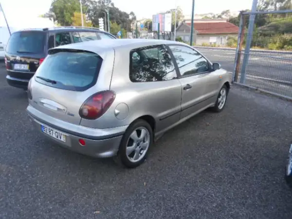 Fiat Bravo 2000 - 2000 EUR, 175051 km - 175051km - foto 6 de 10