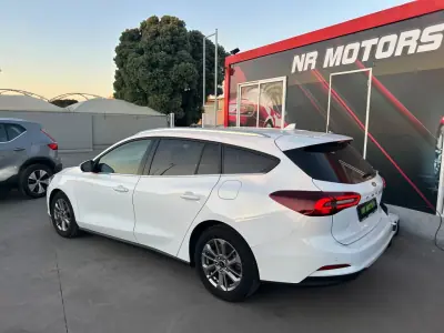 Ford Focus SW 2023 - 25990 EUR, 31000 km - AUTO.MOTO.pt - 31000km - foto 4 de 16