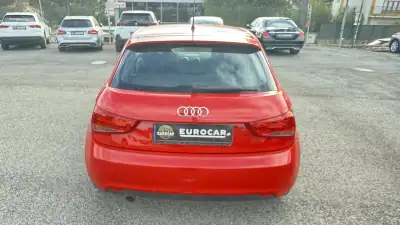 Audi A1 Sportback 2013 - 10800 EUR, 171383 km - AUTO.MOTO.pt - 171383km - foto 6 de 28