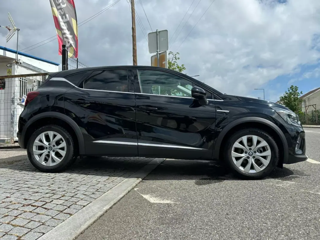 Renault Captur 2021 - 20900 EUR, 89427 km - AUTO.MOTO.pt - 89427km - foto 8 de 32