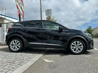 Renault Captur 2021 - 20900 EUR, 89427 km - AUTO.MOTO.pt - 89427km - foto 8 de 32