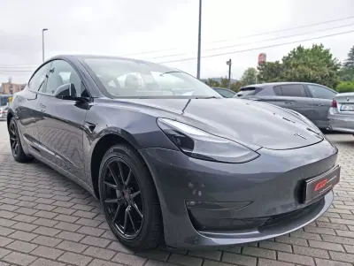 Tesla Model 3 2021 - 27500 EUR, 87000 km - AUTO.MOTO.pt - 87000km - foto 7 de 16