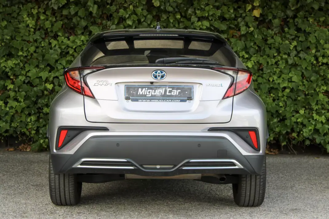 Toyota C-HR 2021 - 26900 EUR, 80500 km - 80500km - foto 9 de 18