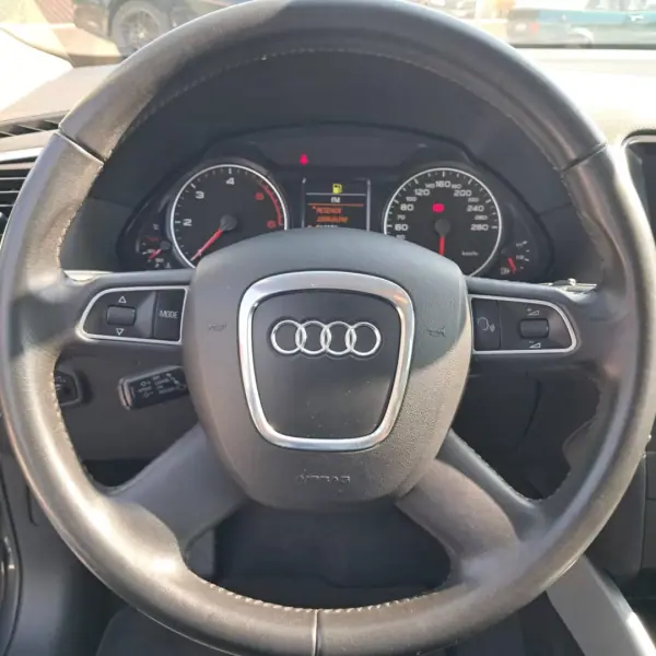 Audi Q5 2009 - 17650 EUR, 150000 km - AUTO.MOTO.pt - 150000km - foto 9 de 14