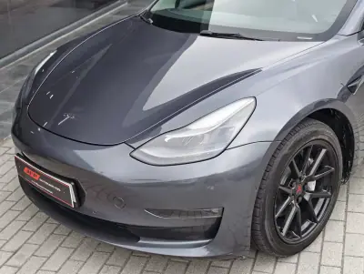 Tesla Model 3 2021 - 27500 EUR, 87000 km - AUTO.MOTO.pt - 87000km - foto 5 de 16