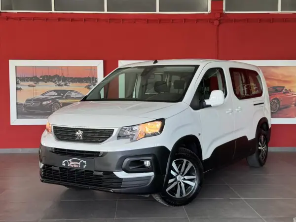 Peugeot Rifter 2019 - 19990 EUR, 120345 km - AUTO.MOTO.pt - 120345km - foto 2 de 21
