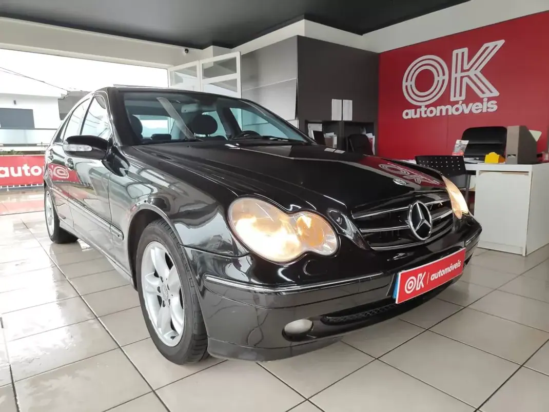 Mercedes-Benz C 220 2000 - 5750 EUR, 372700 km - AUTO.MOTO.pt - 372700km - foto 7 de 60