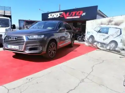 Audi Q7 2016 - 45000 EUR, 155902 km - AUTO.MOTO.pt - 155902km - foto 8 de 54
