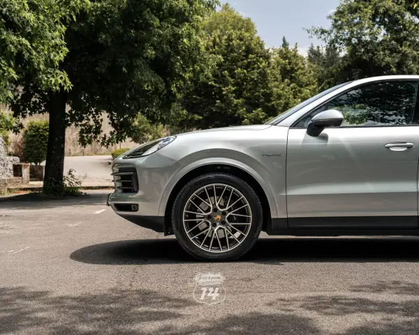Porsche Cayenne Coupé 2021 - 73990 EUR, 30630 km - AUTO.MOTO.pt - 30630km - foto 47 de 56