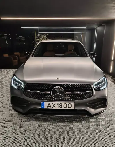 Mercedes-Benz GLC 300 2023 - 54750 EUR, 108000 km - AUTO.MOTO.pt - 108000km - foto 5 de 28