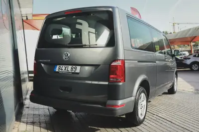 Volkswagen Transporter 2019 - 26950 EUR, 201710 km - AUTO.MOTO.pt - 201710km - foto 13 de 25