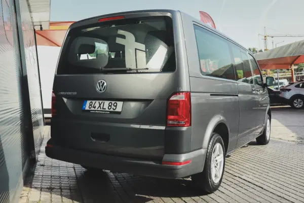 Volkswagen Transporter 2019 - 26950 EUR, 201710 km - AUTO.MOTO.pt - 201710km - foto 13 de 25