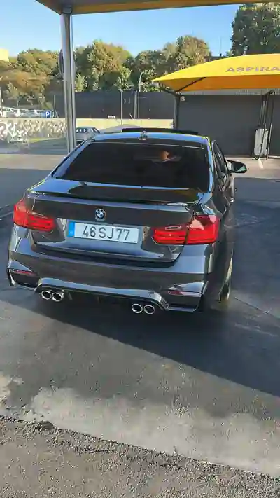 BMW 325 2013 - 16999 EUR, 220000 km - AUTO.MOTO.pt - 220000km - foto 5 de 6