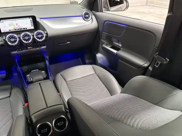 Mercedes-Benz EQA 2023 - 32950 EUR, 41153 km - AUTO.MOTO.pt - 41153km - foto 14 de 52