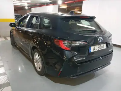 Toyota Corolla Touring Sports 2021 - 20900 EUR, 87182 km - AUTO.MOTO.pt - 87182km - foto 2 de 13