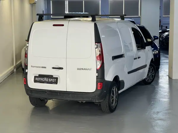 Renault 2018 - 6490 EUR, 385000 km - AUTO.MOTO.pt - 385000km - foto 5 de 33