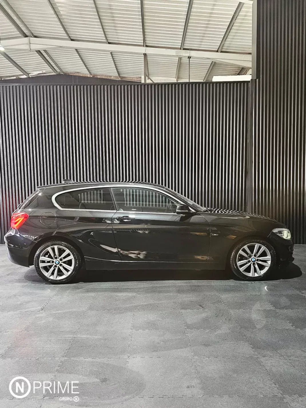 BMW 116 2016 - 17500 EUR, 145000 km - AUTO.MOTO.pt - 145000km - foto 13 de 26