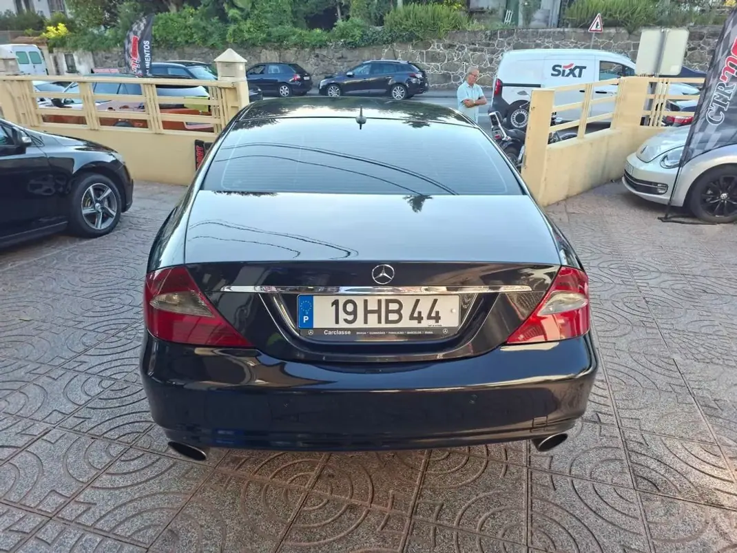 Mercedes-Benz CLS 320 2006 - 14900 EUR, 299952 km - 299952km - foto 14 de 38