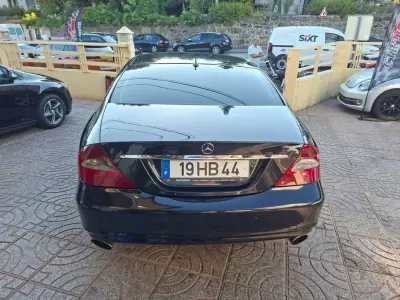 Mercedes-Benz CLS 320 2006 - 14900 EUR, 299952 km - 299952km - foto 14 de 38