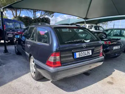 Mercedes-Benz C 180 1996 - 3500 EUR, 240000 km - AUTO.MOTO.pt - 240000km - foto 4 de 7