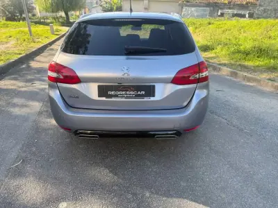 Peugeot 308 SW 2016 - 9450 EUR, 192000 km - AUTO.MOTO.pt - 192000km - foto 5 de 24