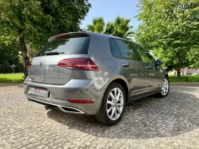 Volkswagen Golf 2018 - 17490 EUR, 134500 km - AUTO.MOTO.pt - 134500km - foto 5 de 38