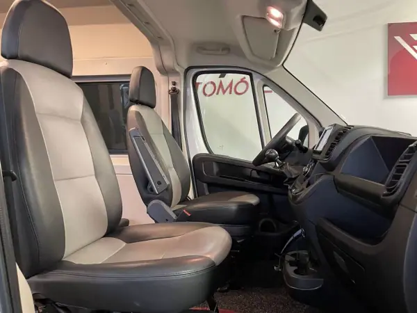 Fiat Ducato 2022 - 32500 EUR, 94000 km - AUTO.MOTO.pt - 94000km - foto 17 de 33