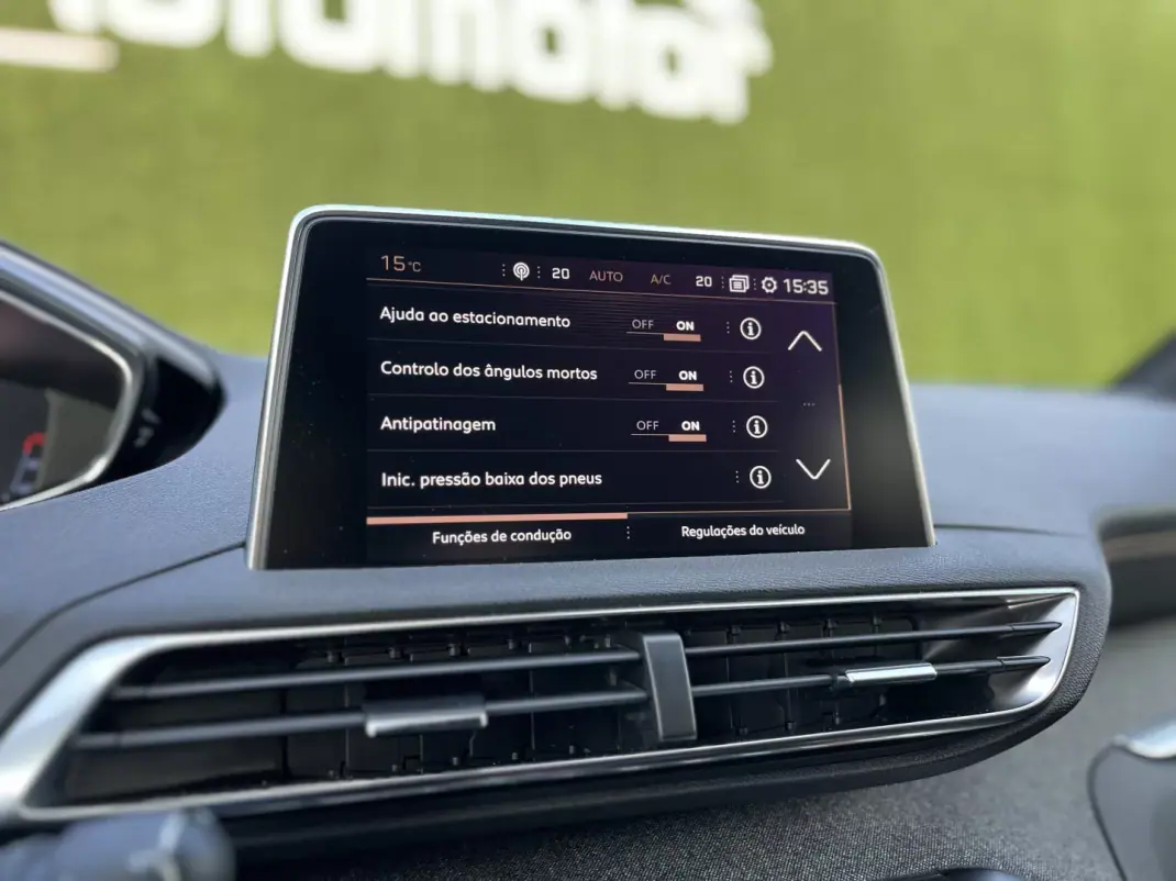Peugeot 3008 2019 - 22250 EUR, 119000 km - AUTO.MOTO.pt - 119000km - foto 27 de 37