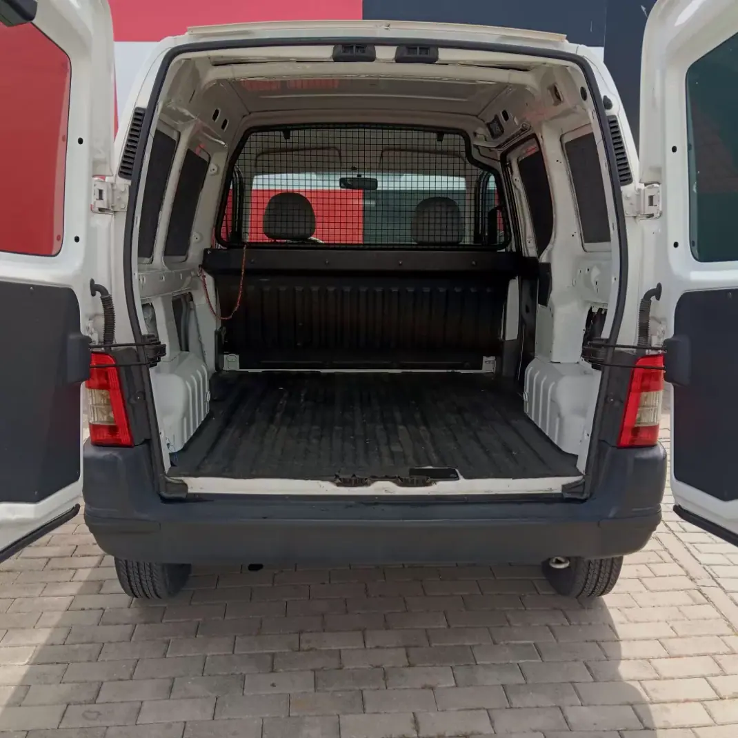 Citroën BERLINGO VAN XL 1.5 BLUE HDI 3 LUGARES 2006 - 4900 EUR, 140060 km - AUTO.MOTO.pt - 140060km - foto 8 de 14