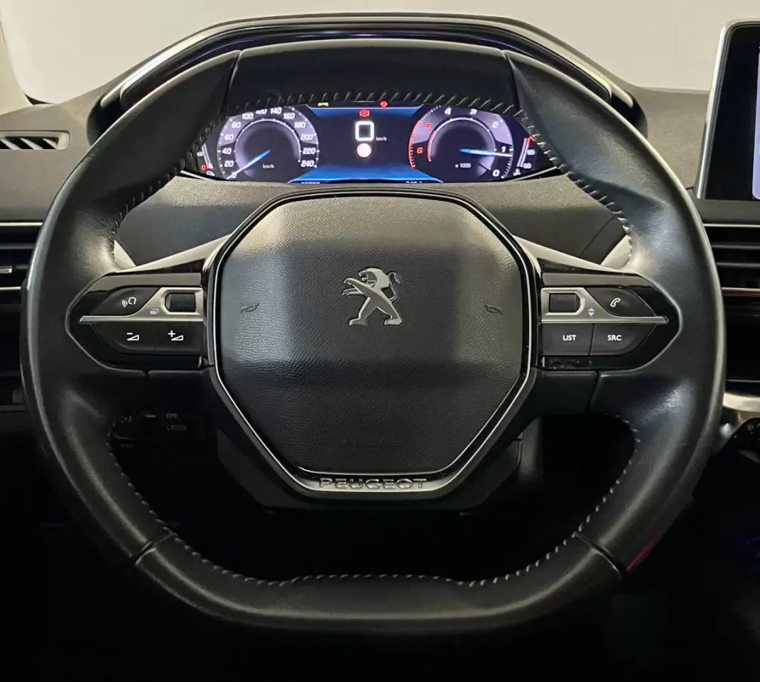 Peugeot 3008 2021 - 21500 EUR, 38000 km - AUTO.MOTO.pt - 38000km - foto 8 de 29