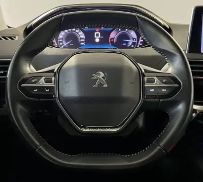 Peugeot 3008 2021 - 21500 EUR, 38000 km - AUTO.MOTO.pt - 38000km - foto 8 de 29