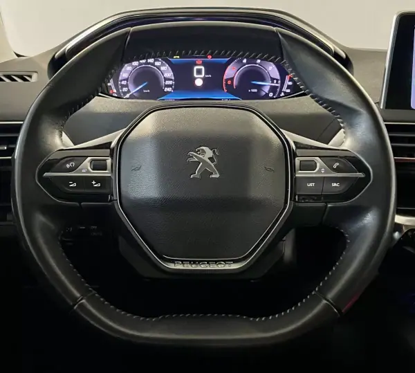 Peugeot 3008 2021 - 21500 EUR, 38000 km - AUTO.MOTO.pt - 38000km - foto 8 de 29