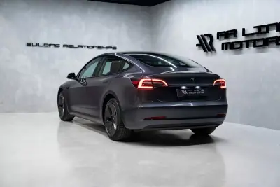 Tesla Model 3 2023 - 31950 EUR, 88000 km - 88000km - foto 10 de 48