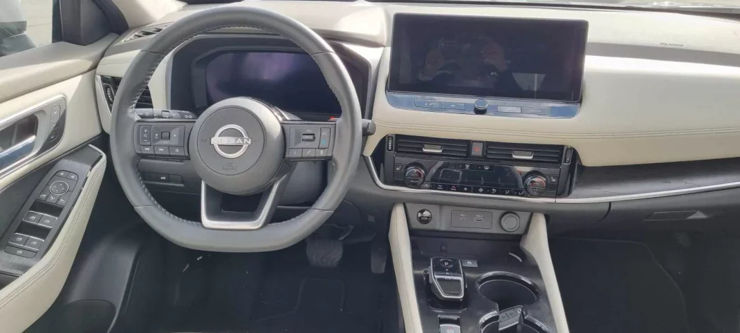 Nissan X-Trail 2023 - 39990 EUR, 38500 km - AUTO.MOTO.pt - 38500km - foto 8 de 19