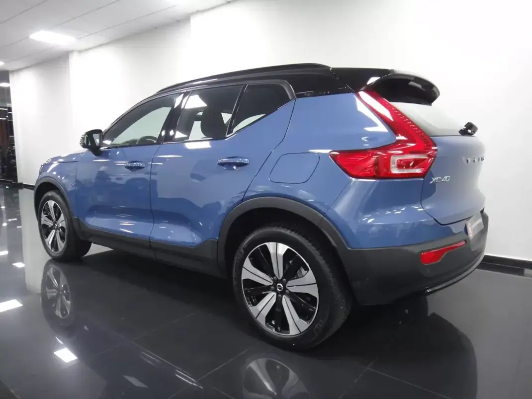 Volvo XC 40 2022 - 24999 EUR, 111000 km - AUTO.MOTO.pt - 111000km - foto 7 de 38