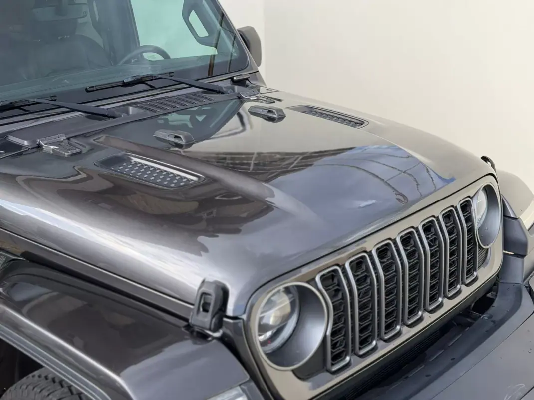 Jeep Wrangler Unlimited 2018 - 58950 EUR, 75958 km - AUTO.MOTO.pt - 75958km - foto 6 de 9