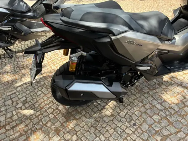 Honda ADV 150 2025 - 5900 EUR, 4926 km - AUTO.MOTO.pt - 4926km - foto 5 de 14